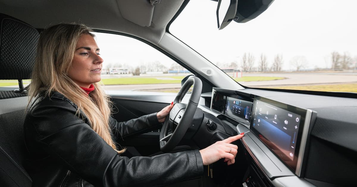 Moderne auto's steeds complexer door digitalisering